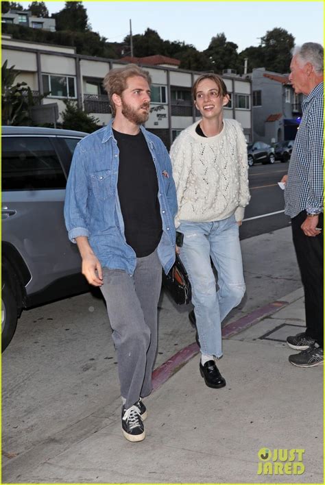 is maya hawke in a relationship|Maya Hawke and Singer Christian Lee Hutson Spotted Kissing in。